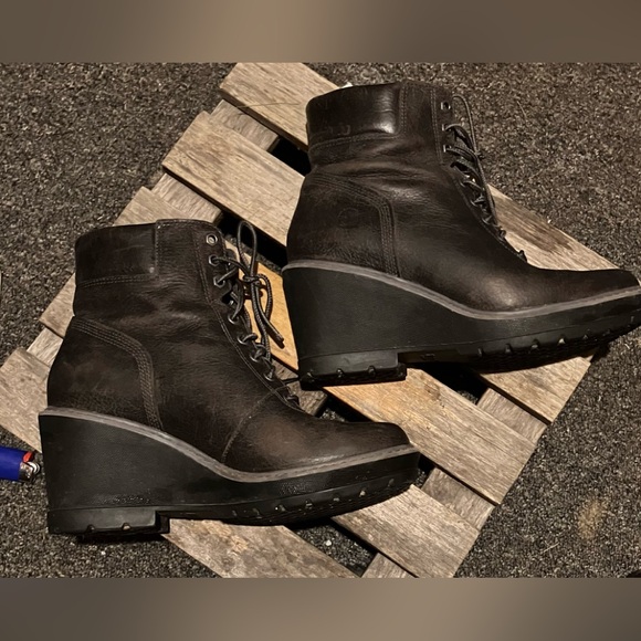 Women’s Timberland ‘Kelly’s’ ankle boost - Picture 1 of 4